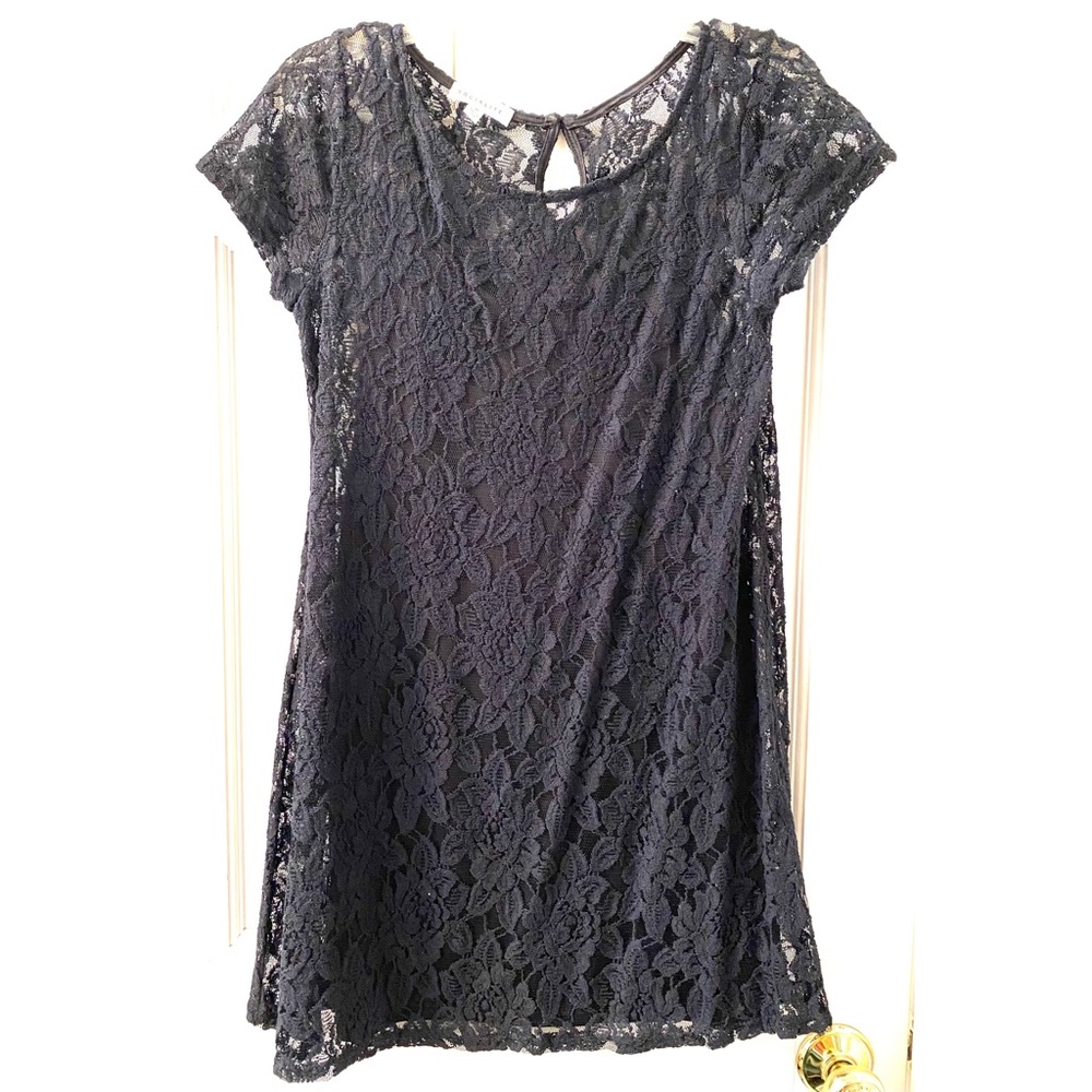 Socialite Lace Black Dress